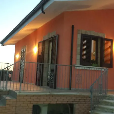 بيت ضيافة Vacanza Giotto Aradeo